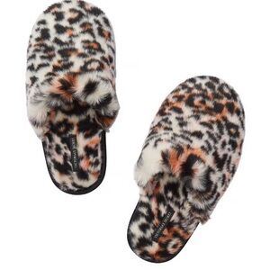Victoria Secret Leopard Print Faux Fur Slippers